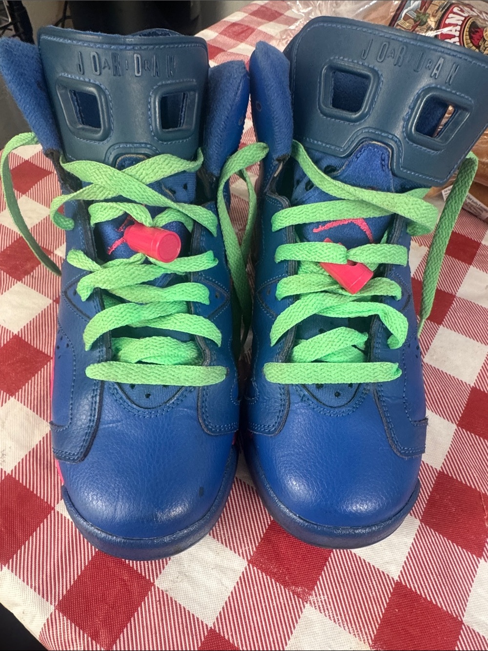 Jordan Kids Blue High-Top Sneakers with Lime Green Laces